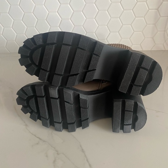 NWOT A New Day Natasha Lug Sole Sock Boots Size 6 - Picture 4 of 6